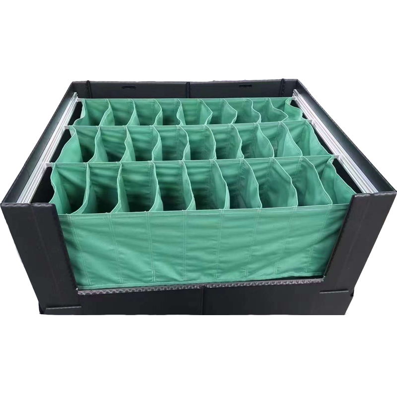 Plastic box of cloth bag separator Kunststoffbox mit Stoffbeuteltrenner