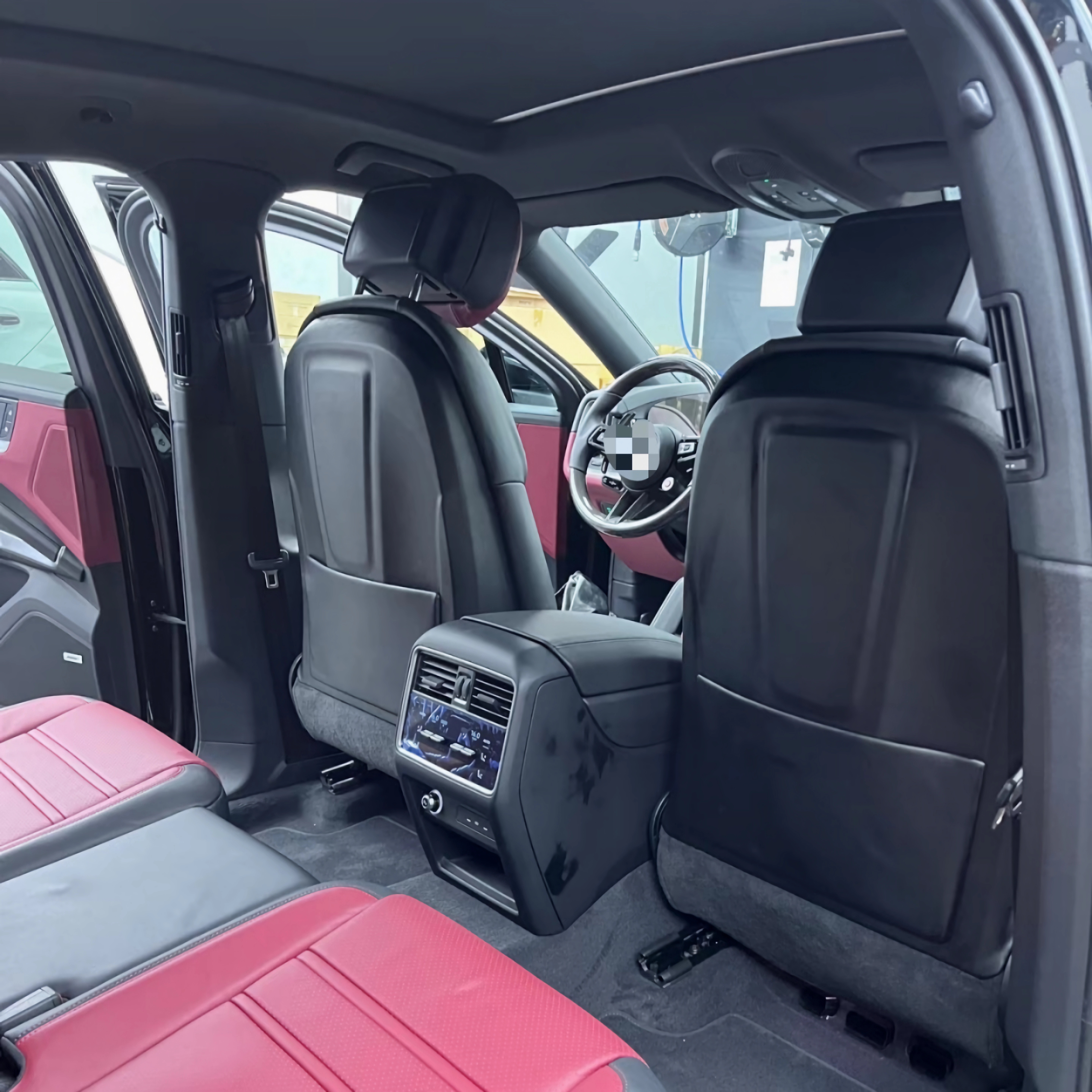 Es kann f&uuml;r Autositzlehnen verwendet werden (leicht, robust und langlebig)