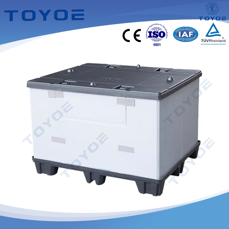 Autoteilekästen sorgen für einen sorgfältigen Transit.