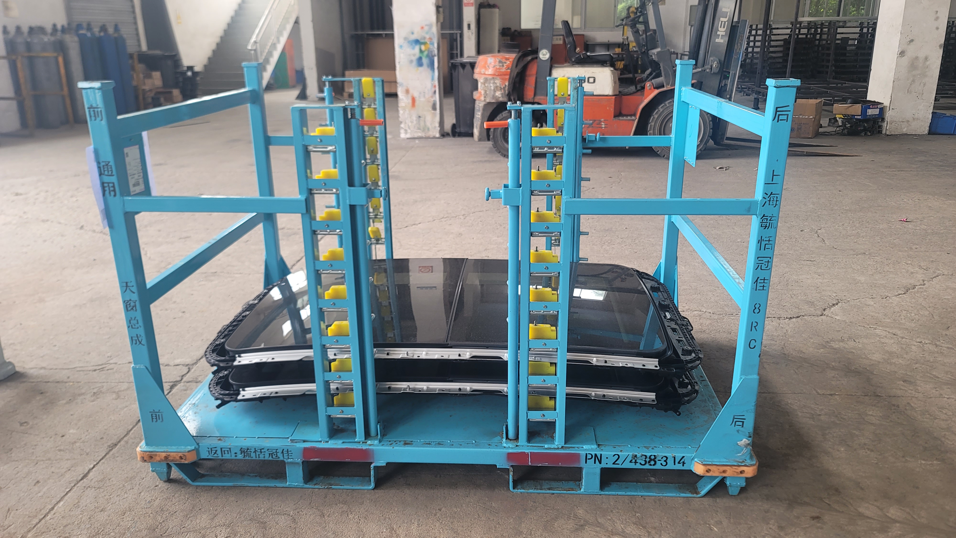 Stapelbeh&auml;lter aus Metall