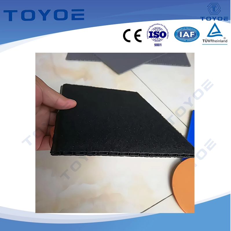 TOYOE PP-Wabenkarton – leichtes Verpackungsmaterial für Autoteile (3–20 mm)